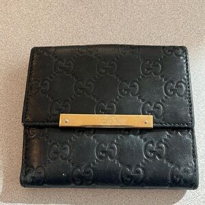 Black Gucci wallet